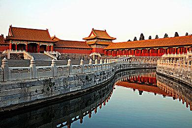 《潜行者2》仅用2天时间就超过了《龙腾世纪：影障守护者》一个月的销量